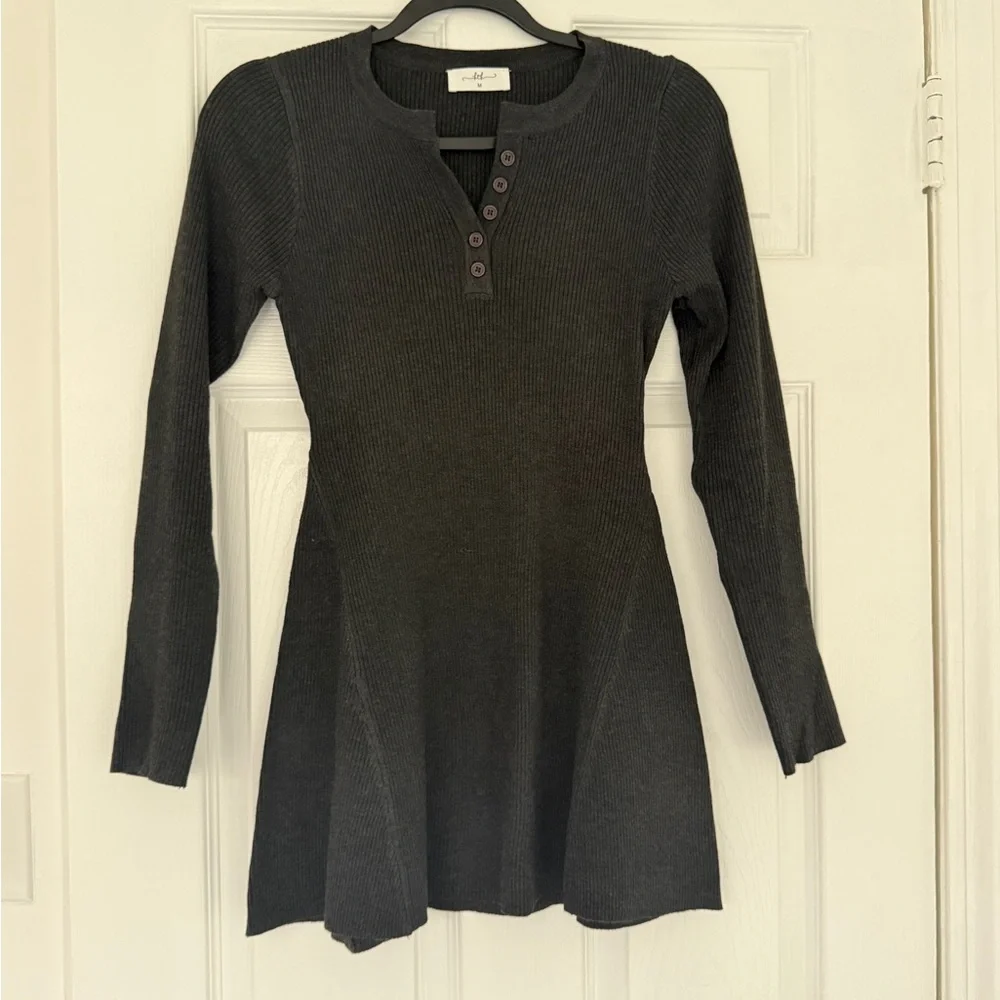 Ribbed Knit Long Sleeve Henley Sweater Dress – Dark Gray, Size M - Picture 1 of 4